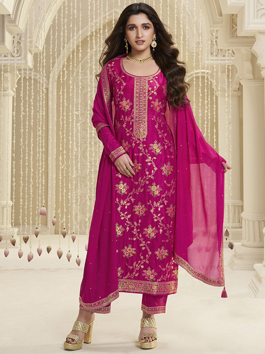 

Seerat Floral Regular Pure Silk Straight Kurta with Trousers & Dupatta, Pink