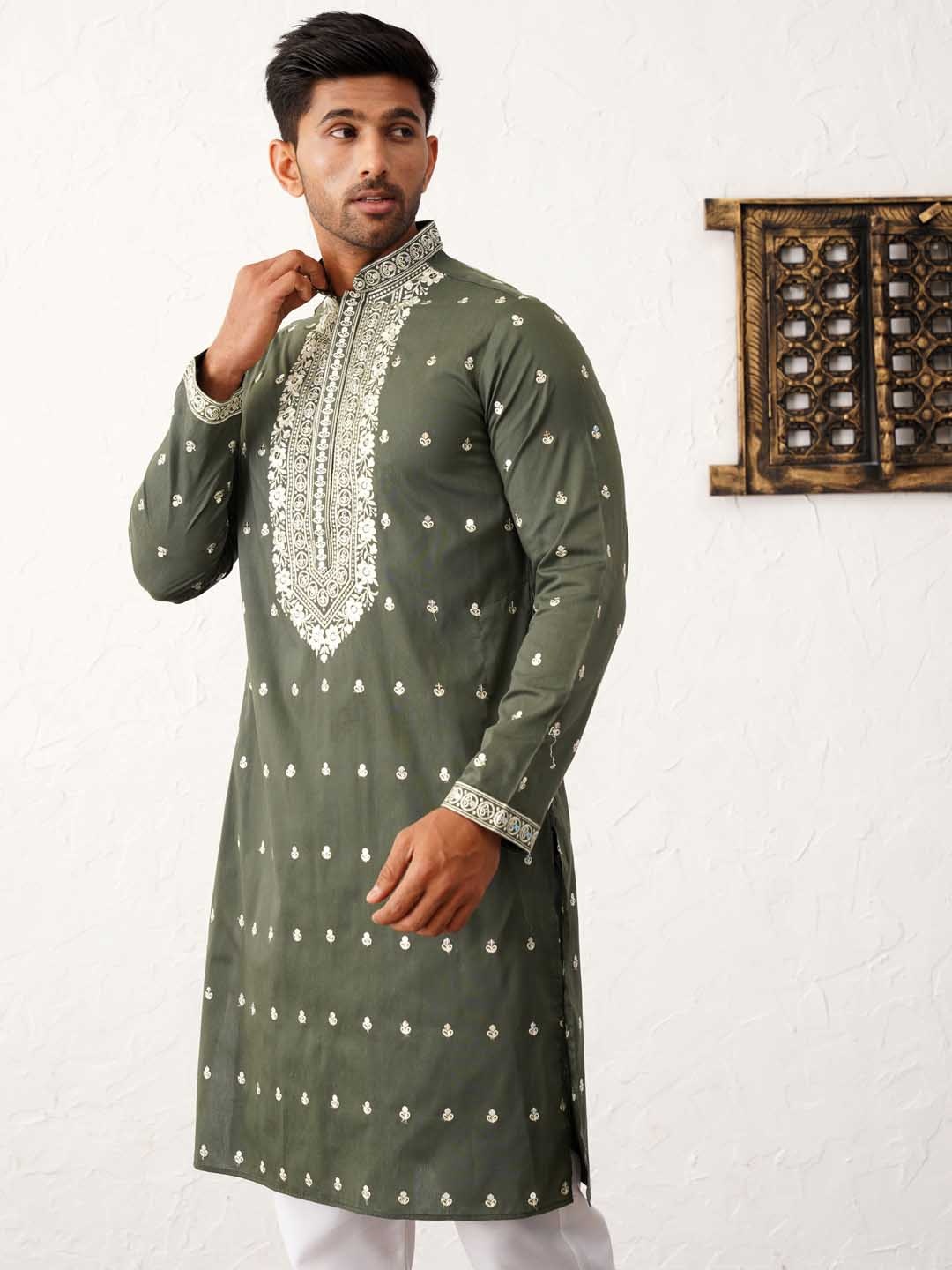 

Jompers Floral Embroidered Mandarin Collar Sequinned Straight Kurta with Pyjamas, Olive