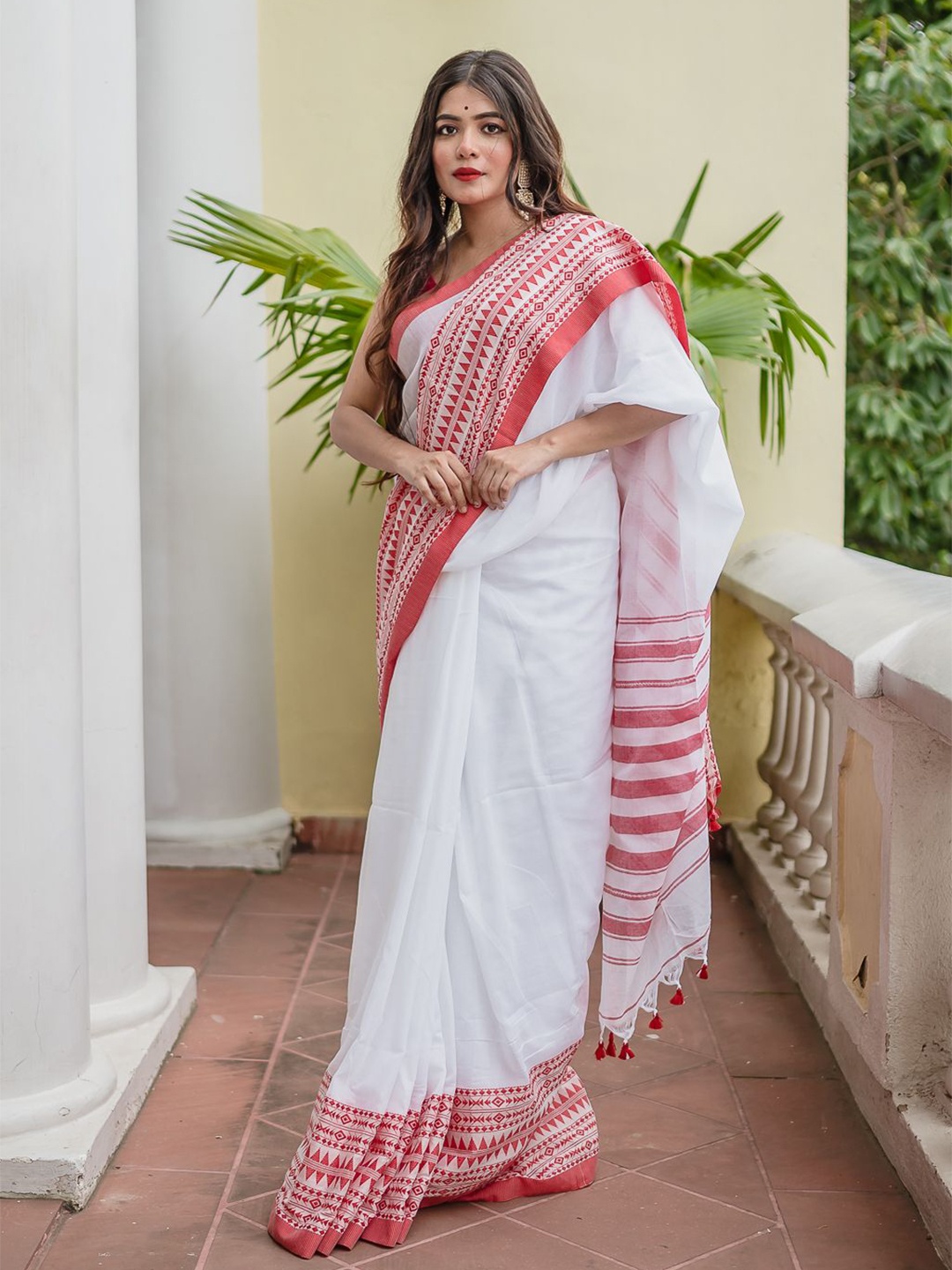 

RODDUR Ethnic Motifs Pure Cotton Saree, White