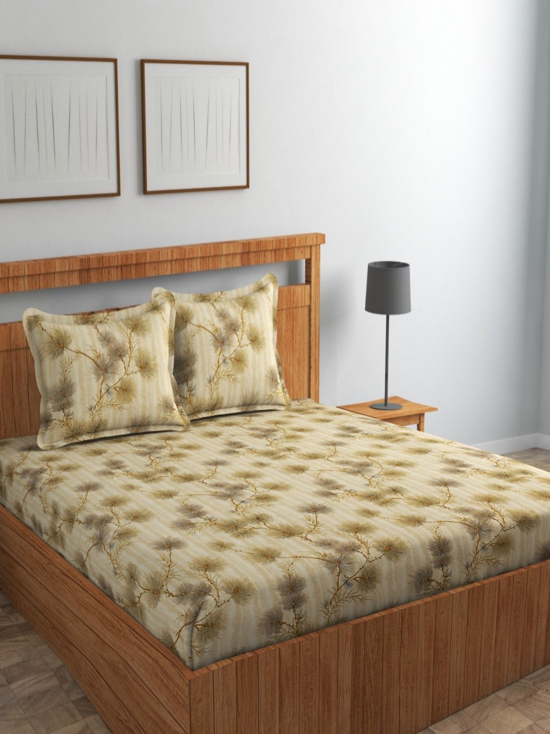 

CHHILAKIYA Beige & Black Floral Printed Cotton 210 TC King Bedsheet with 2 Pillow Covers