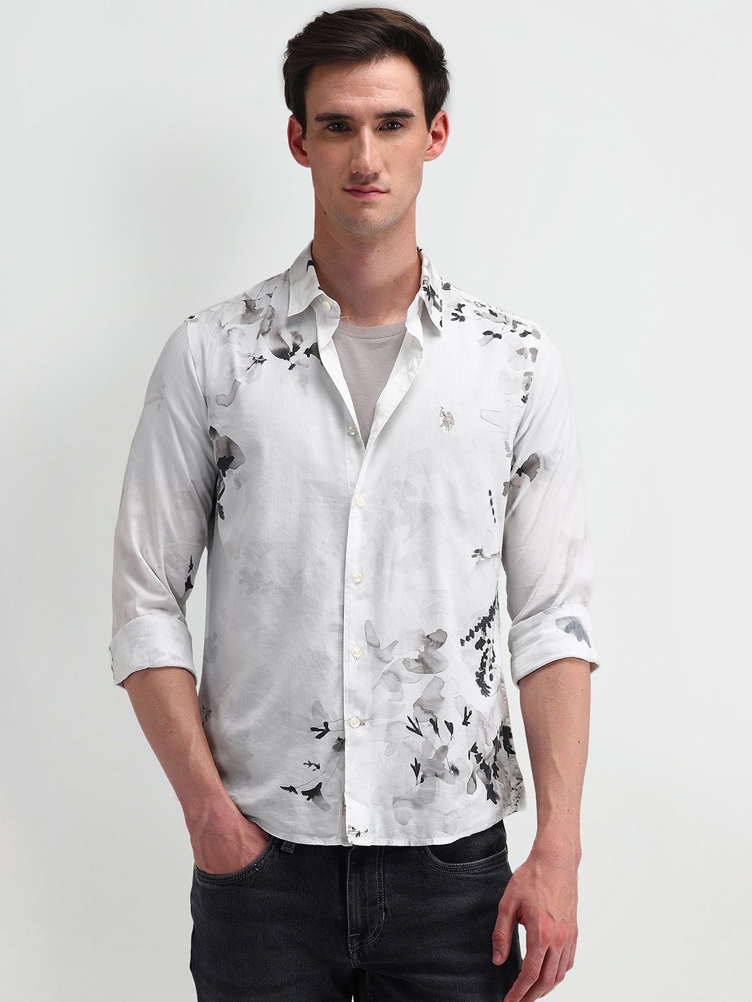 

U.S. Polo Assn. Men Modern Spread Collar Abstract Printed Cotton Slim Fit Casual Shirt, White