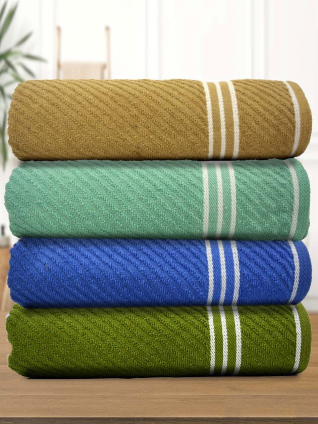 

Aura Blue & Green 4 Pieces Cotton 400 GSM Bath Towel