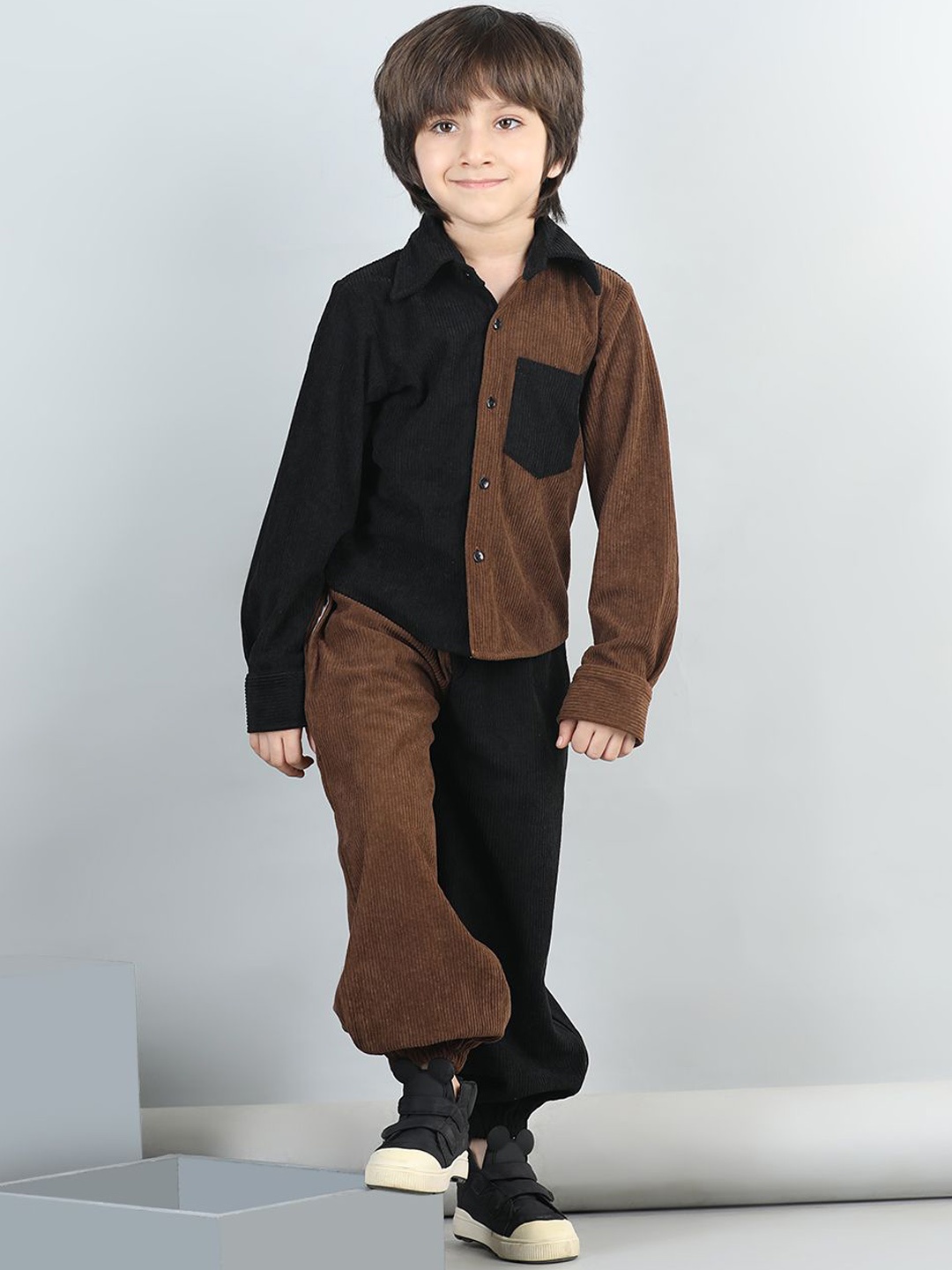 

AWW HUNNIE Boys Full Sleeves Corduroy Collar Pure Cotton Shirt With Corduroy Joggers, Black