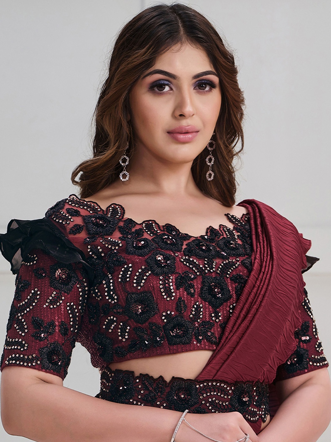 

Nimayaa Embroidered Poly Georgette Belted Saree, Maroon