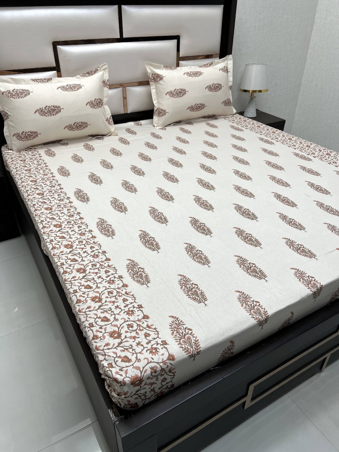 

Pure Decor Brown Ethnic Motifs 400 TC Pure Cotton Queen Bedsheet with 2 Pillow Covers