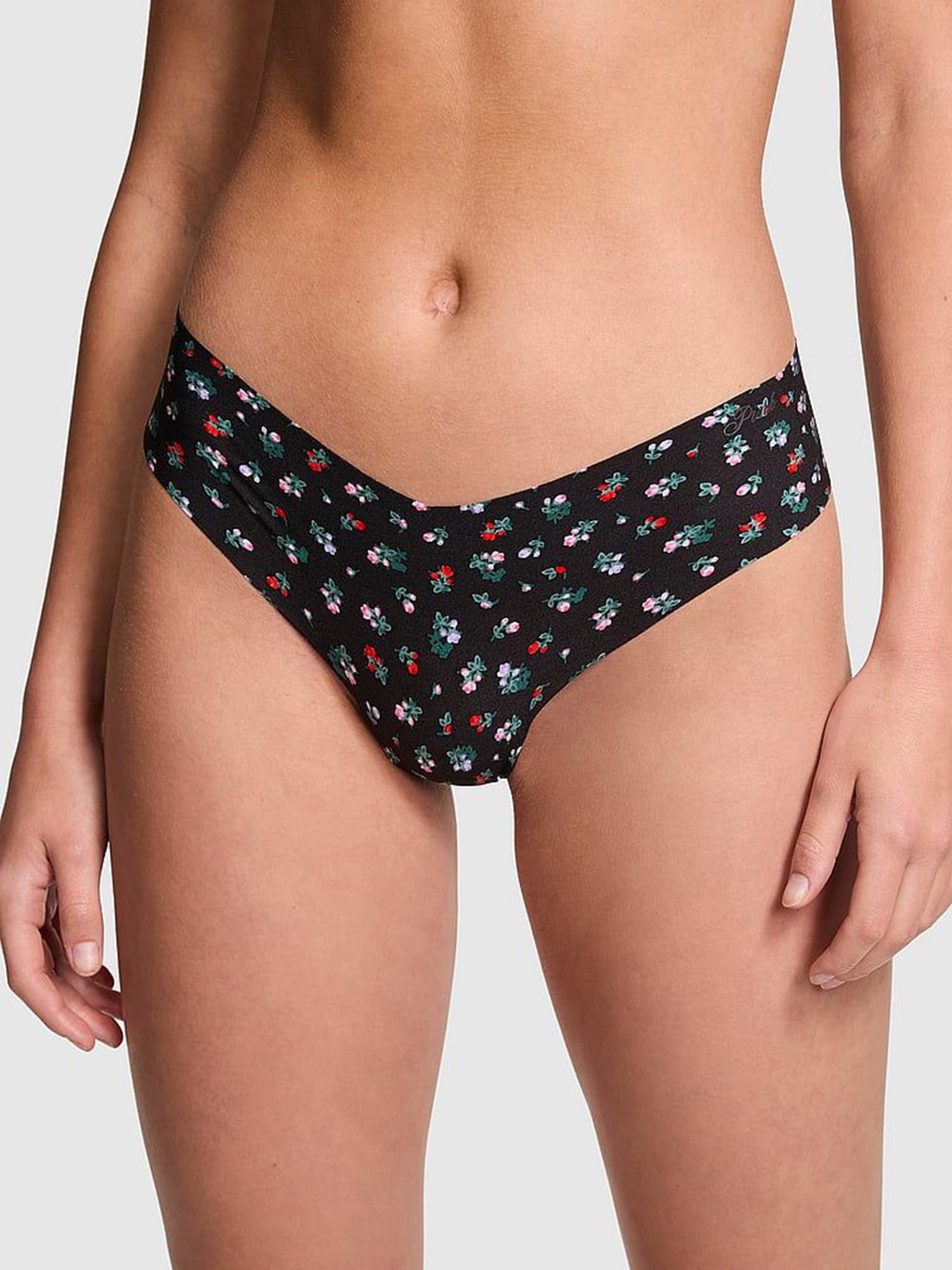 

Victoria's Secret Floral Printed Low-Rise Thongs112467206B5Y, Black