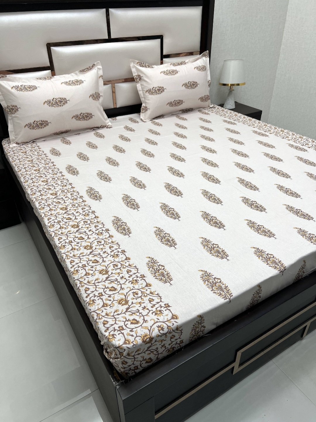 

Pure Decor Royal Passion Brown Ethnic Motifs Cotton 400TC Queen Bedsheet & 2 Pillow Covers
