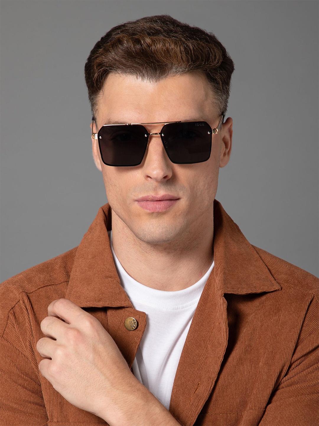 

IDOR Unisex Square Sunglasses with UV Protected Lens IDOR-58354-BLK, Black
