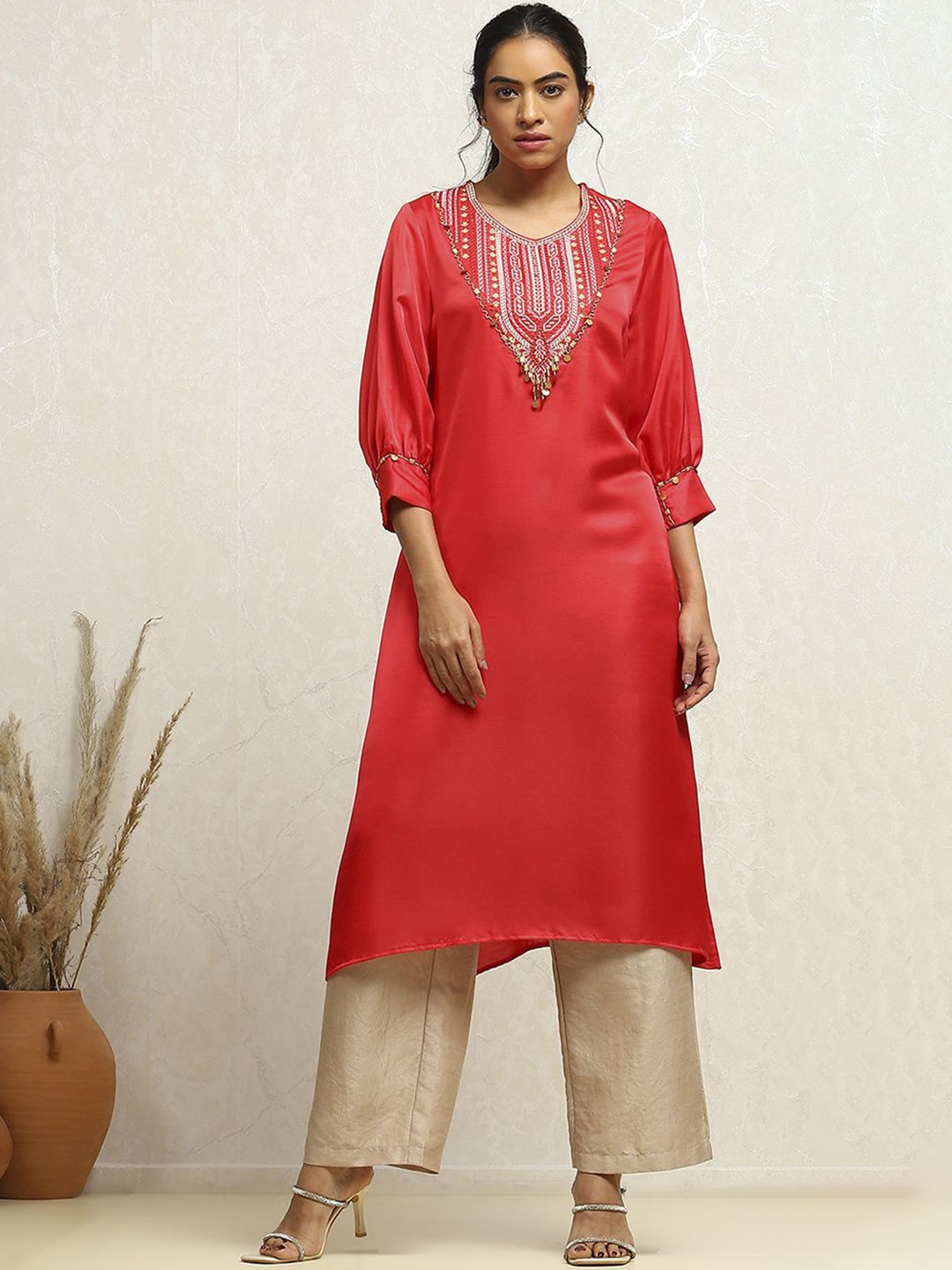 

Biba Floral Yoke Design Puff Sleeves Thread Work Satin Straight Kurta, Red