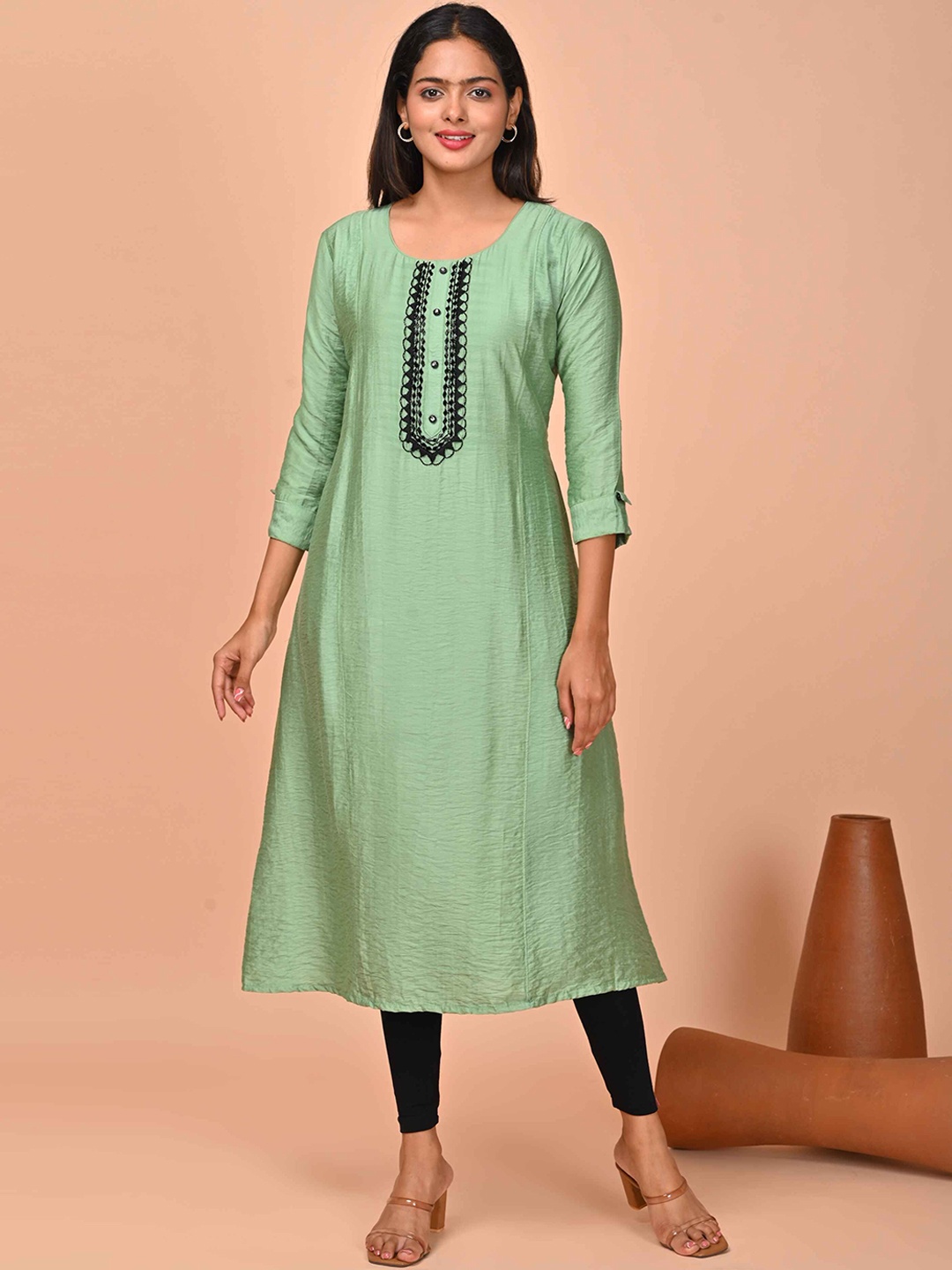 

GOLDSTROMS Floral Embroidered A-Line Kurta, Green