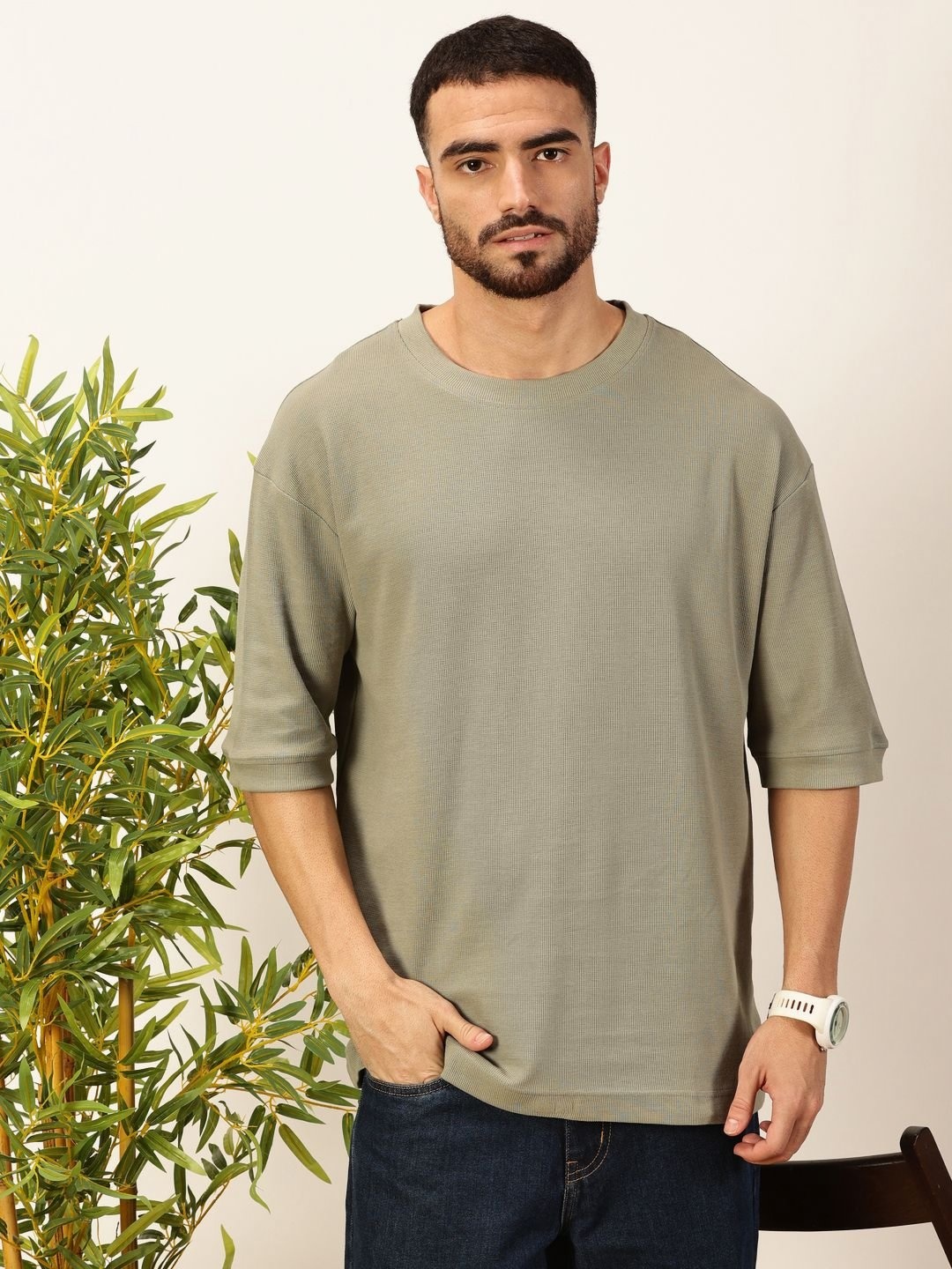 

THE HOLLANDER Men Solid Round Neck Cotton Oversized T-Shirt, Grey