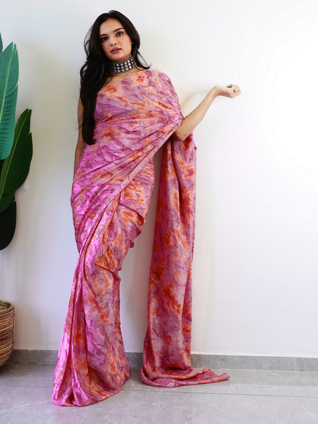 

Reeta Fashion Poly Chiffon Ready to Wear Saree, Purple