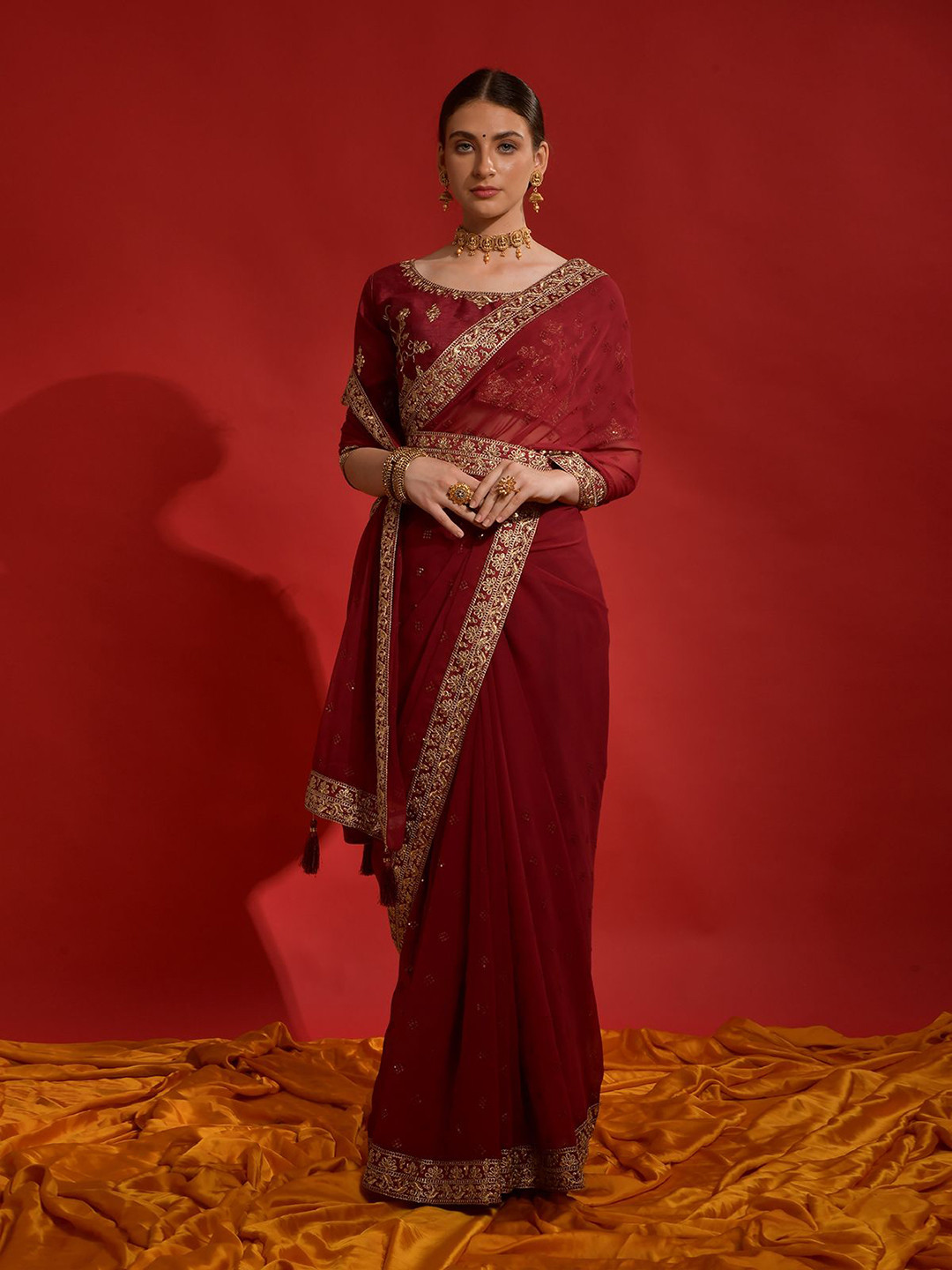 

ODETTE Embellished Sequinned Saree, Maroon