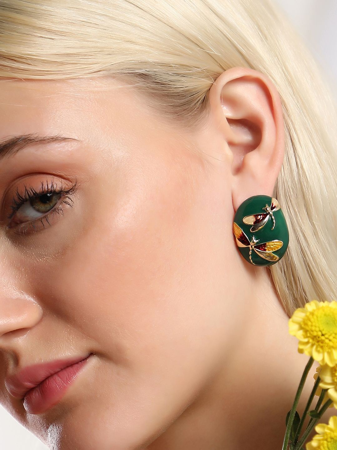

SOHI The Dragonfly Gold-Plated Contemporary Studs, Green