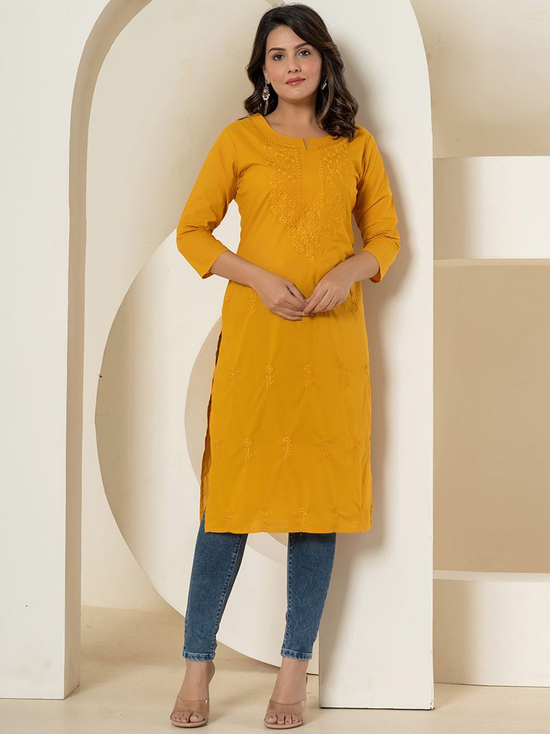 

Yufta Floral Embroidered Notched Round Neck Chikankari Pure Cotton Straight Kurta, Mustard
