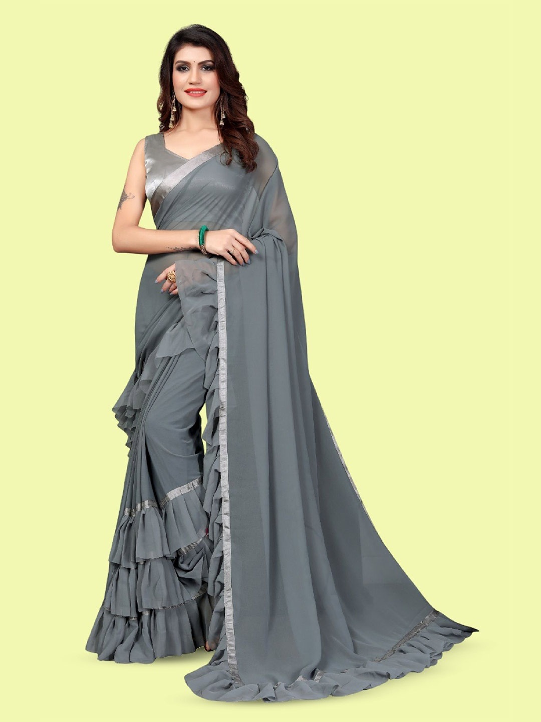 

Aika Pure Georgette Ruffled Saree, Grey