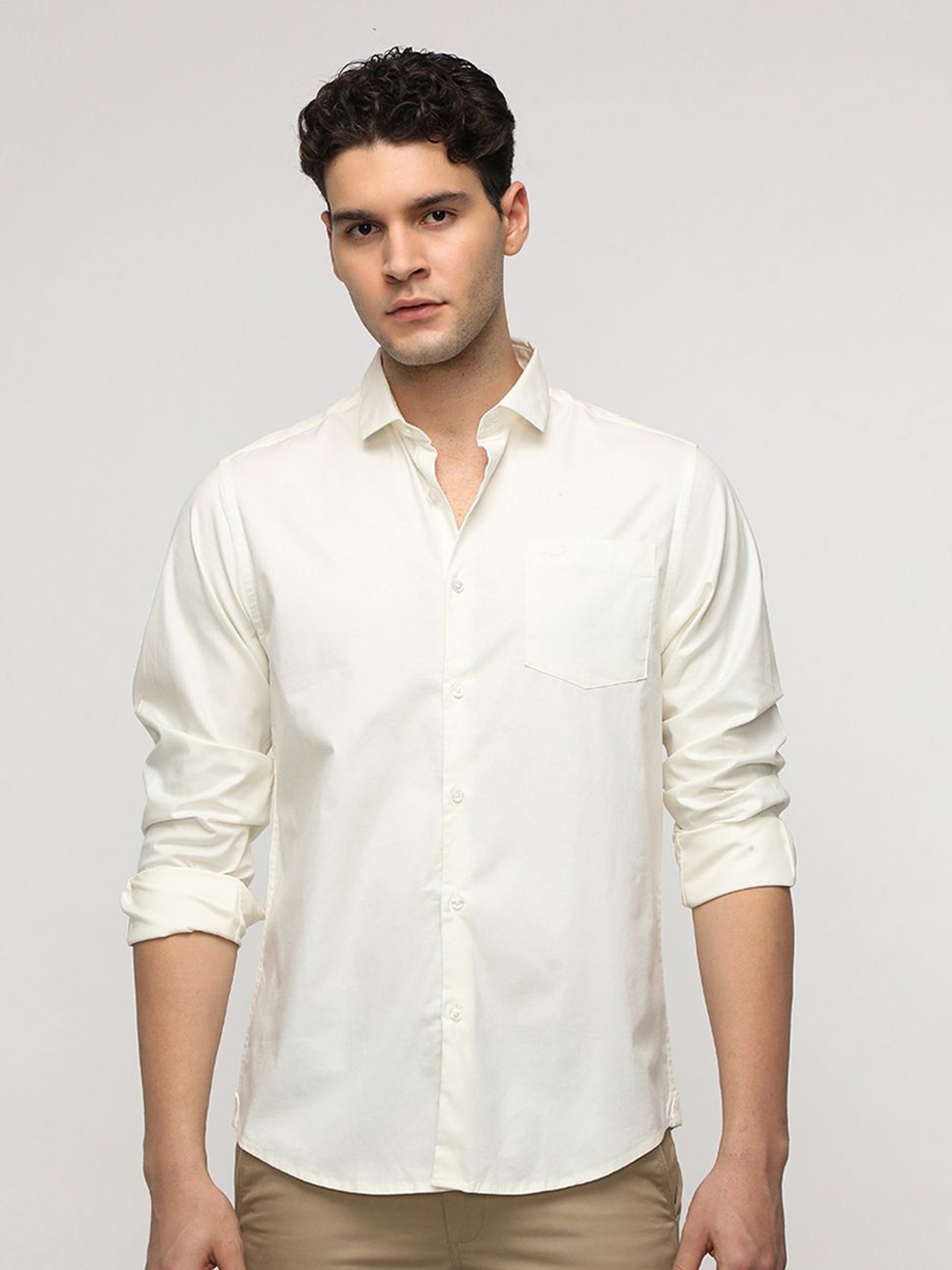 

Crocodile Men Comfort Spread Collar Solid Cotton Casual Shirt, Cream
