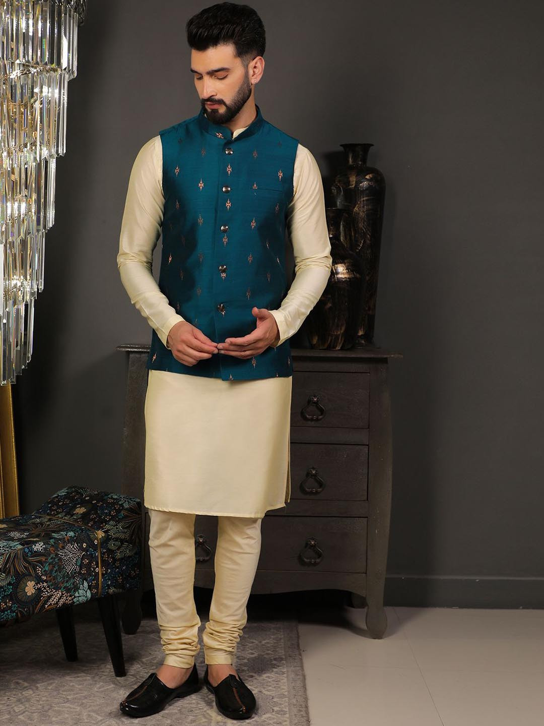 

DEYANN Mandarin Collar Jacquard Weave Cotton Silk Kurta with Churidar & Nehru jacket, Blue