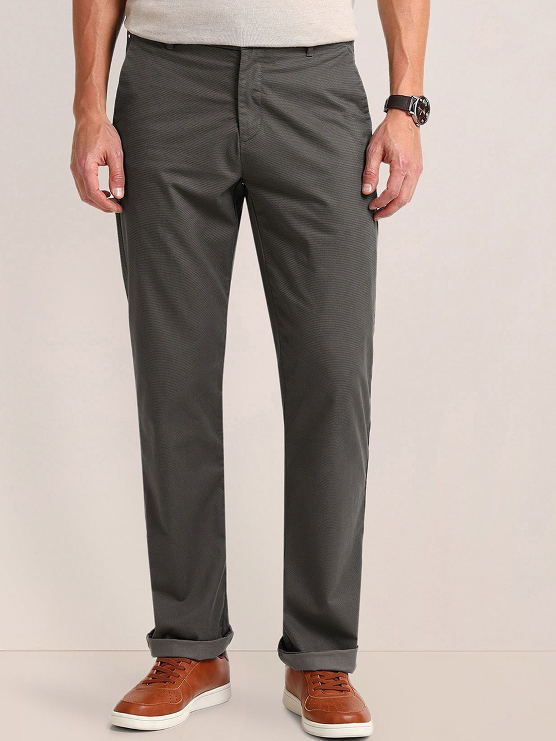 

U.S. Polo Assn. Men Classic Straight Fit Mid-Rise Chinos Trousers, Grey