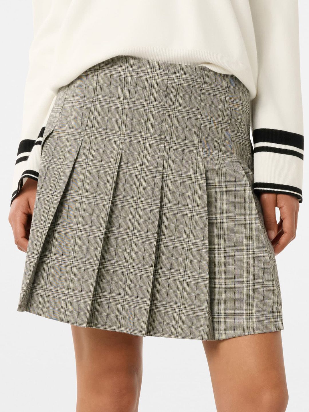 

Forever New Checked A-Line Mini Skirts, Grey