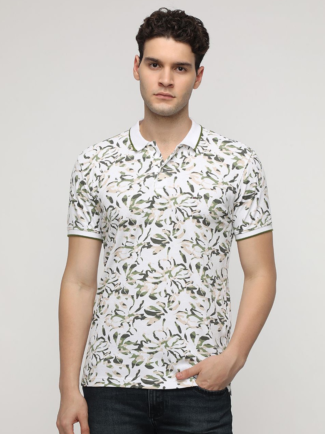 

Crocodile Men Floral Printed Polo Collar Pure Cotton Slim Fit T-Shirt, White