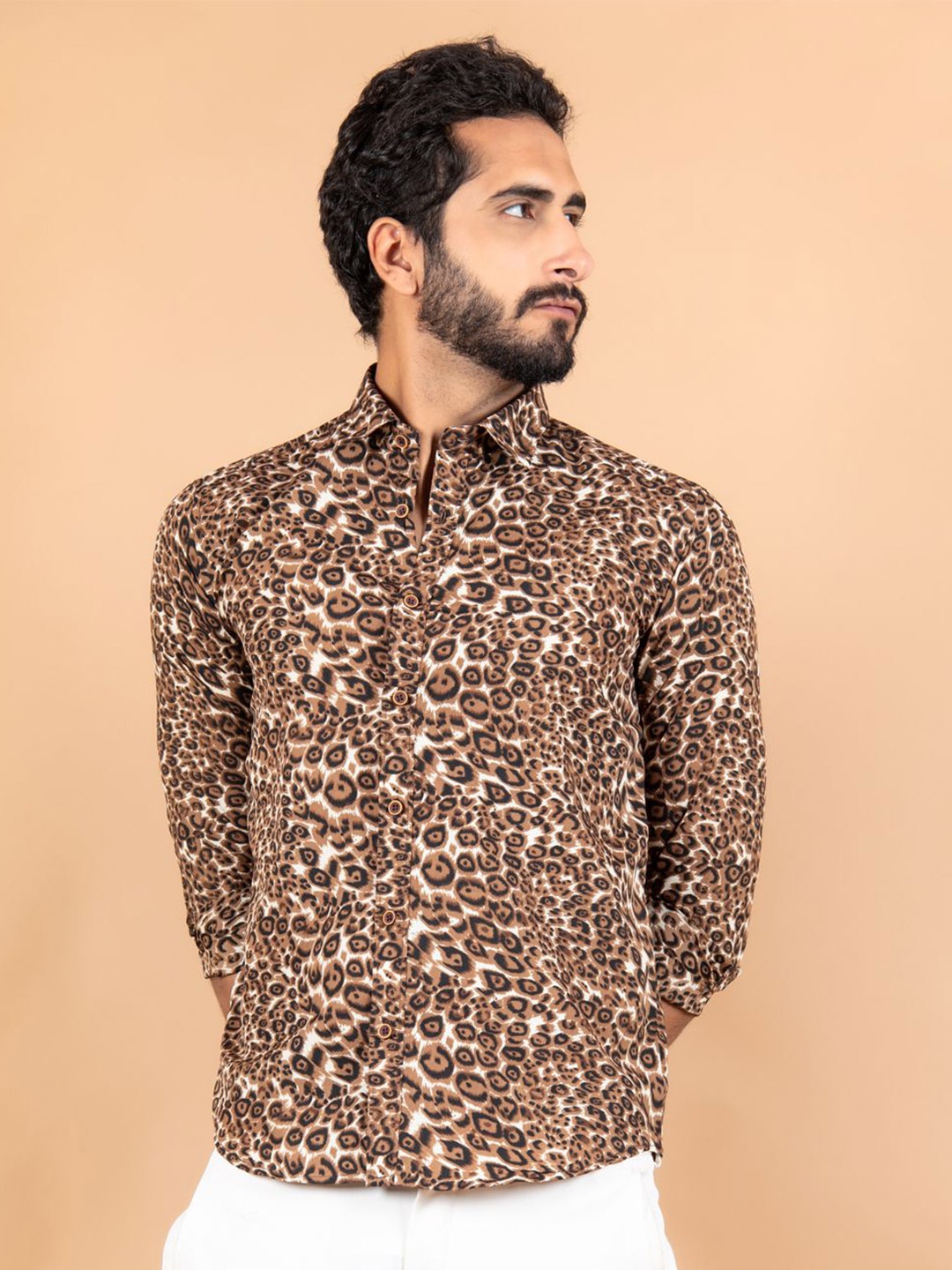 

Tistabene Men Standard Spread Collar Animal Printed Crepe Casual Shirt, Brown