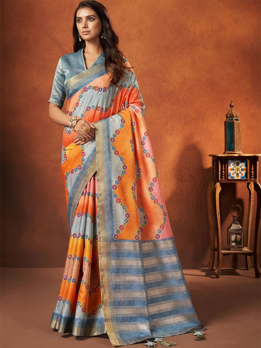 

Nimayaa Women Floral Printed Saree, Orange