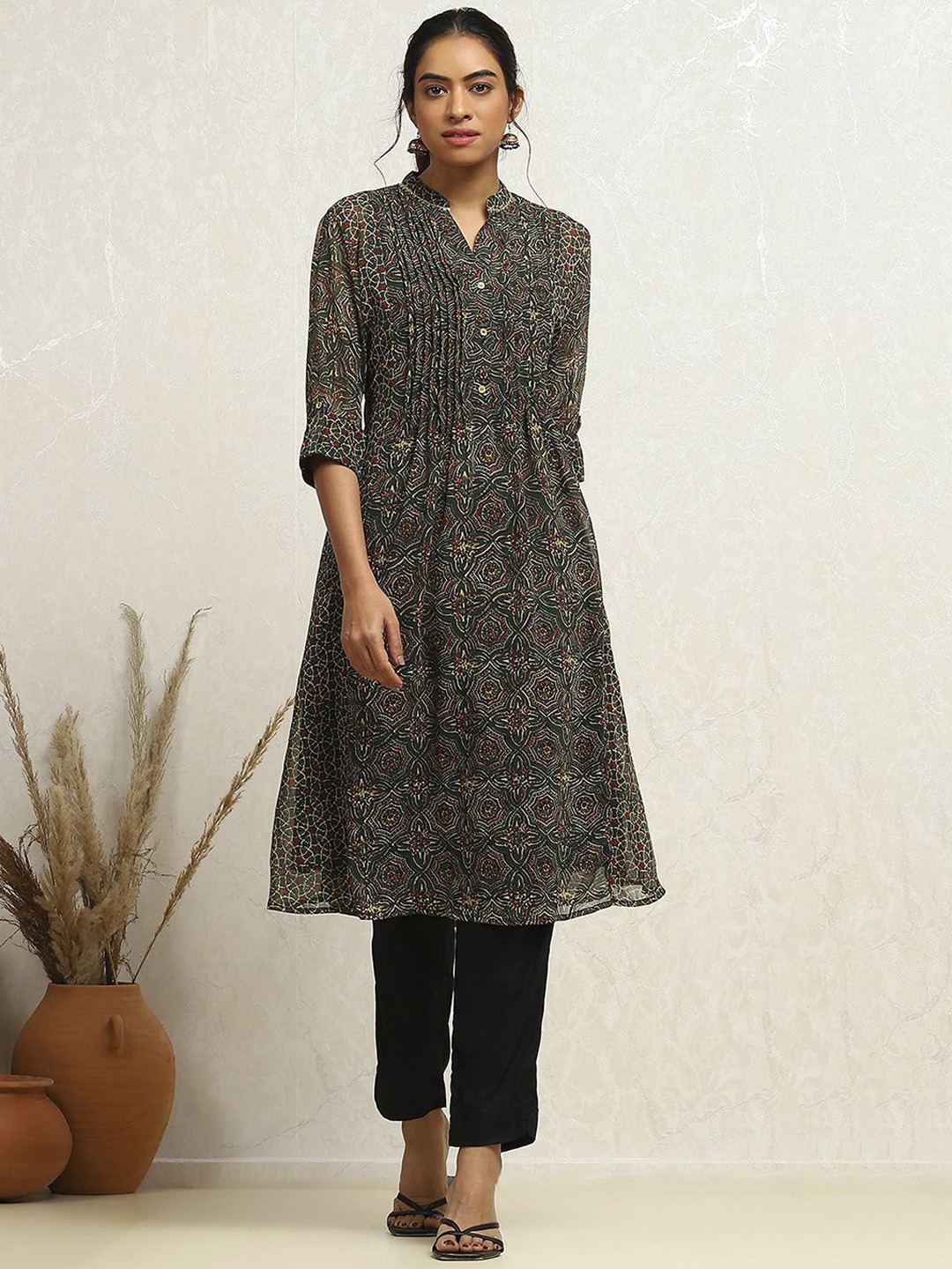 

Biba Geometric Printed Mandarin Collar Georgette A-Line Kurta, Green