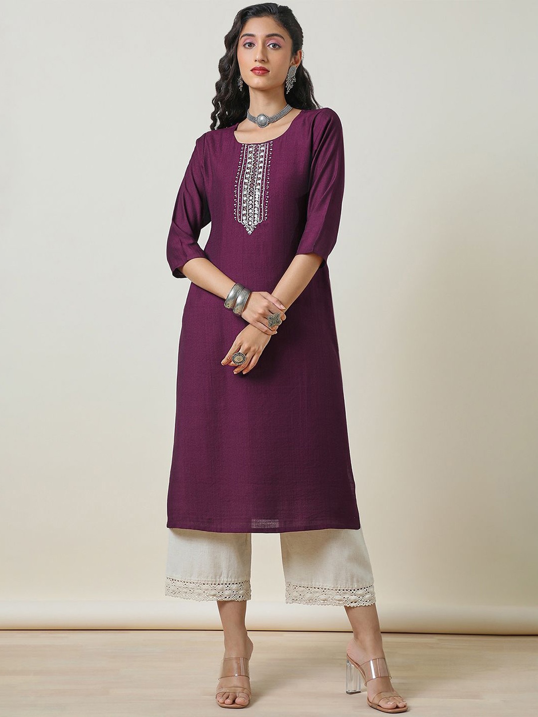 

Soch Embellished Yoke Design Beads and Stones Straight Kurta, Maroon