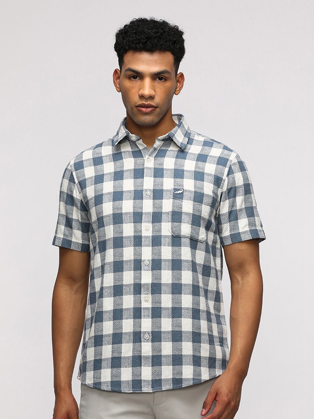 

Crocodile Men Comfort Spread Collar Buffalo Checked Cotton Casual Shirt, Blue