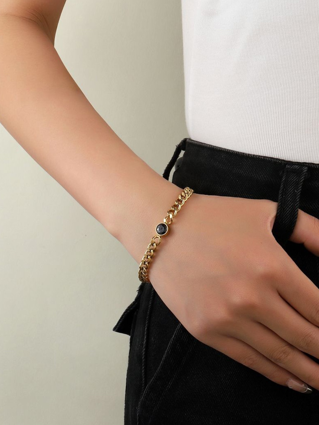

SALTY Stainless Steel Stone-Studded Treasure Link Bracelet, Gold