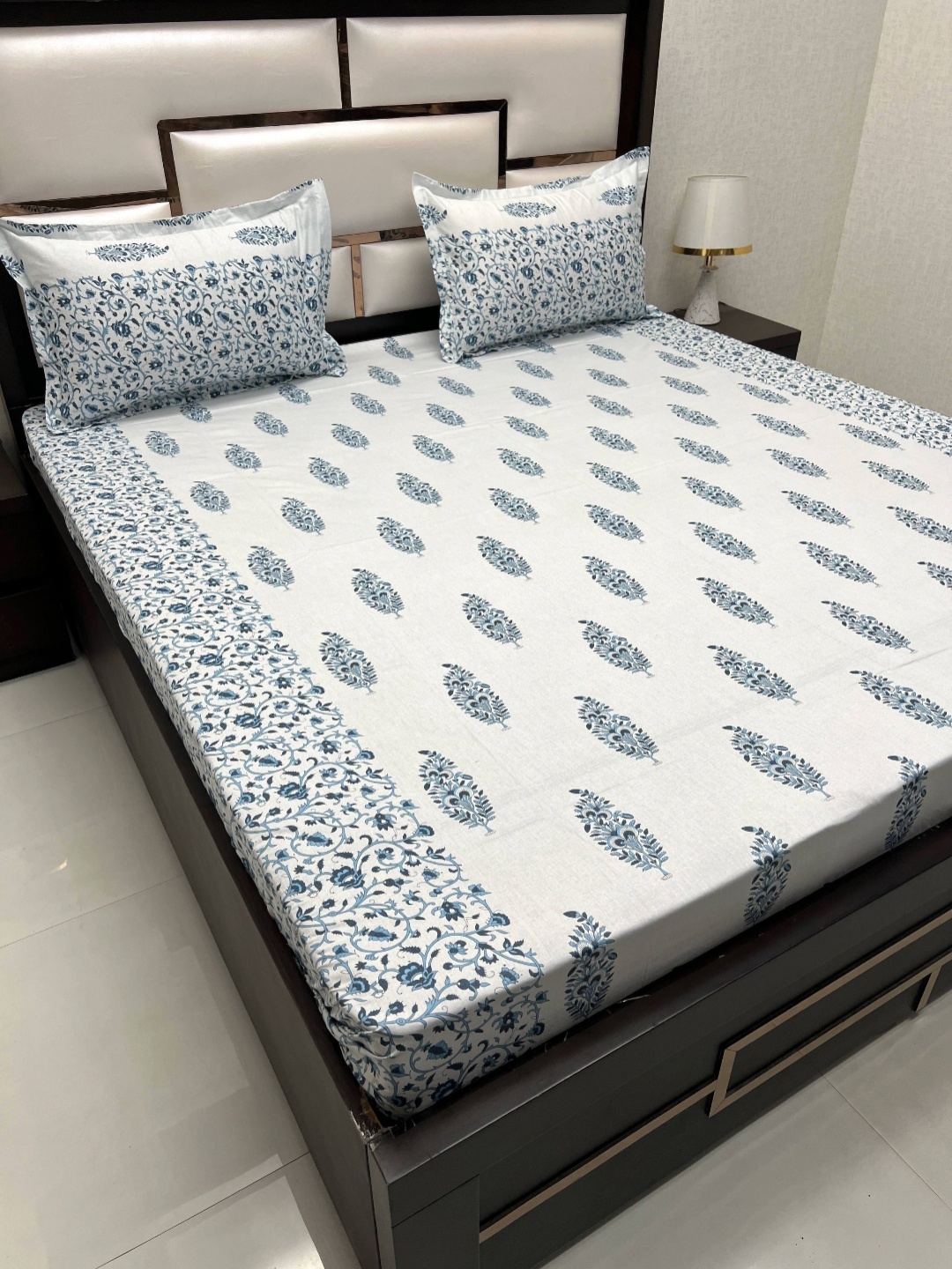 

Pure Decor Royal Passion Grey Ethnic Motifs Cotton 400 TC Queen Bedsheet & 2 Pillow Covers