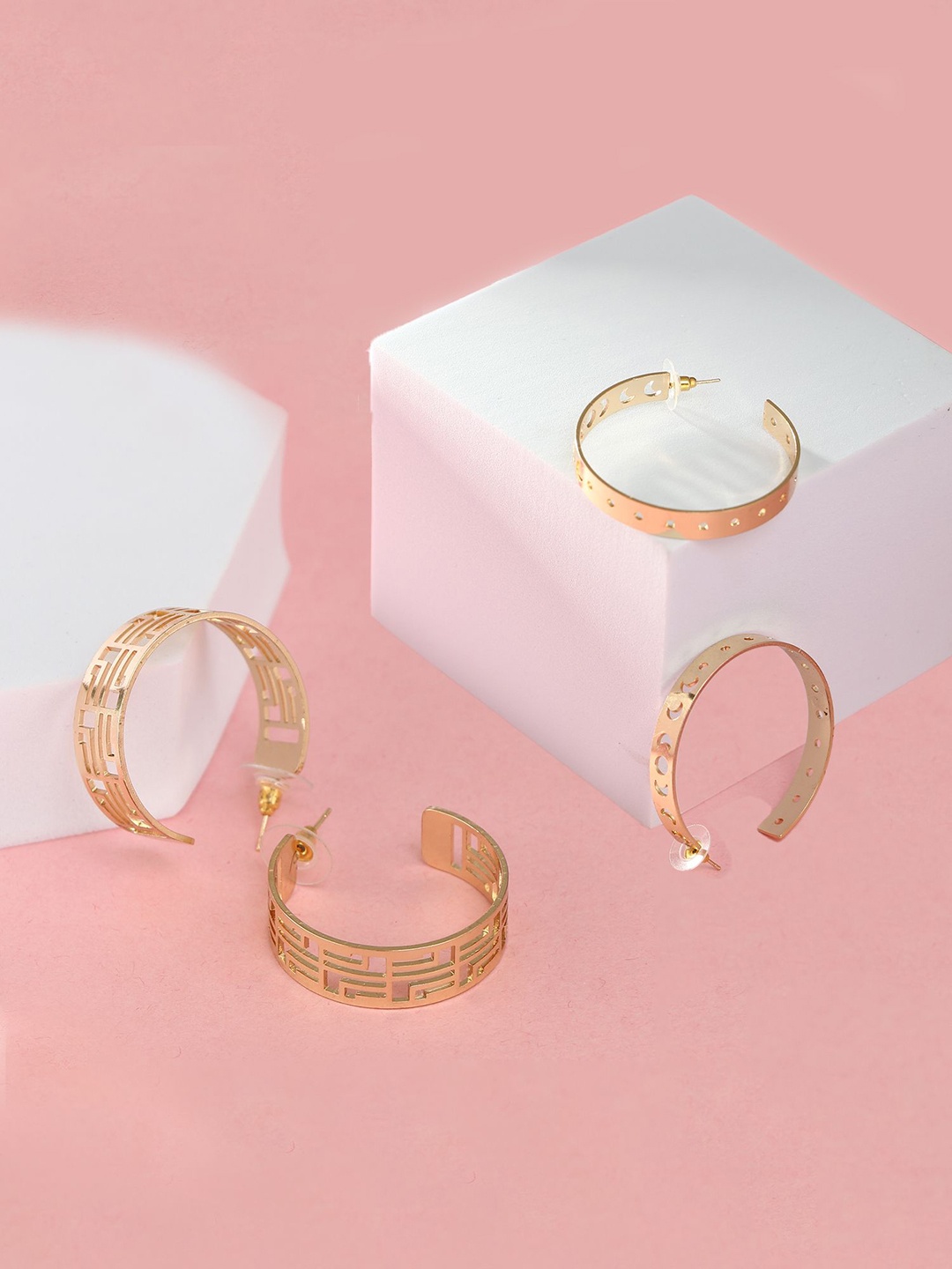 

DressBerry Set of 2 Gold Plating Half Hoop Earrings