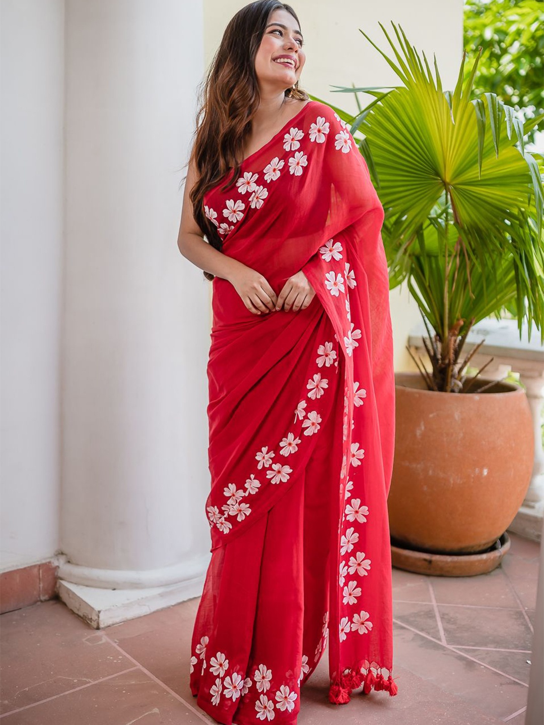 

RODDUR Floral Pure Cotton Saree, Red