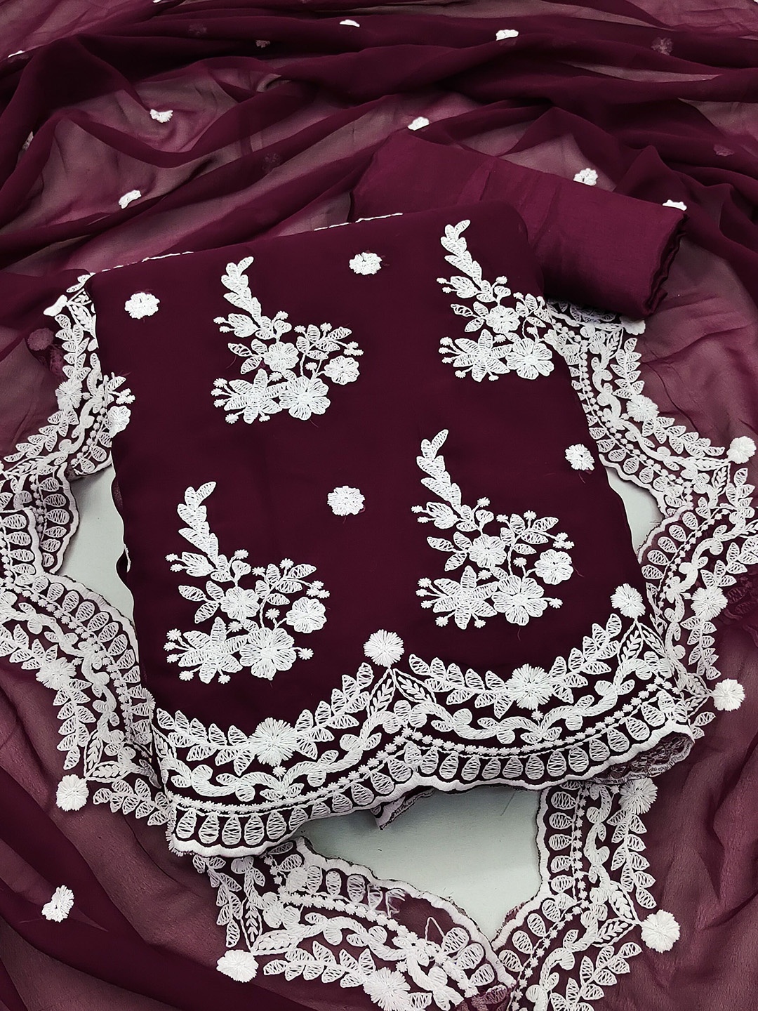 

Ishin Zari Floral Embroidered Silk Georgette Unstitched Dress Material, Magenta