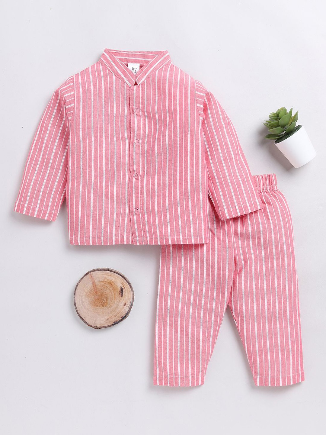 

Clt.s Unisex Kids Striped Night suit, Coral