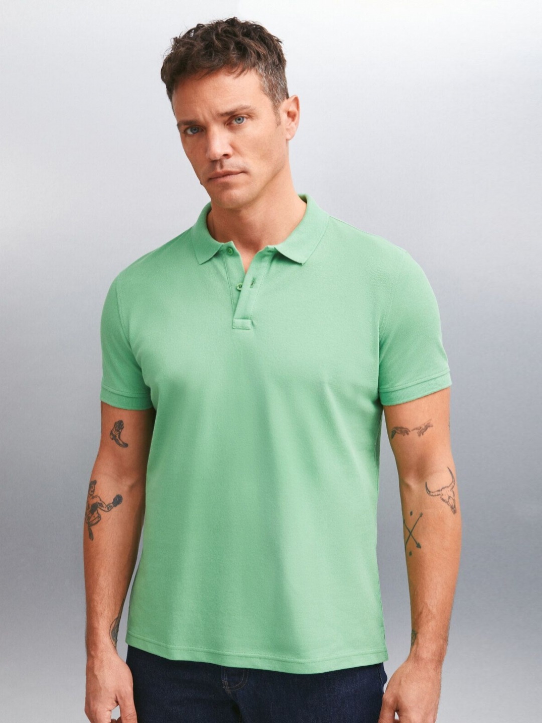 

GRIMELANGE Men Solid Polo Collar Cotton T-Shirt, Green