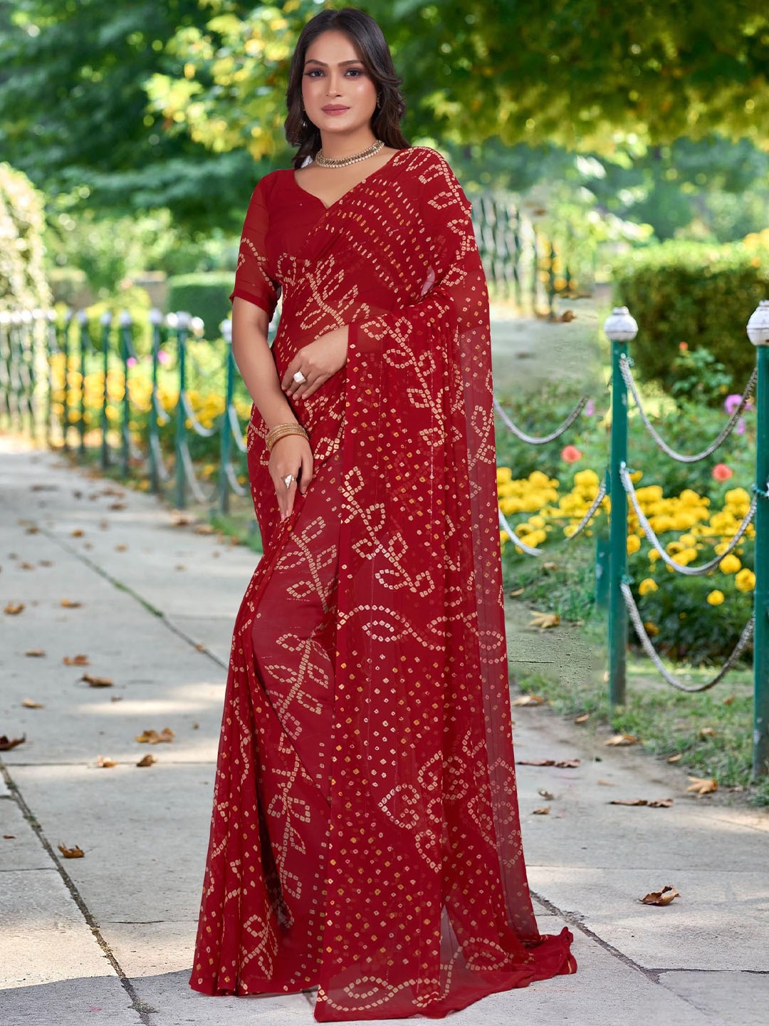 

Mitera Pure Georgette Printed Bandhani saree, Maroon