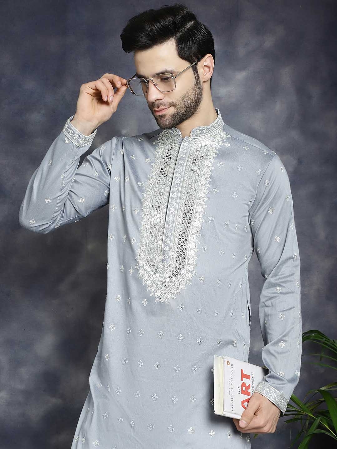 

Jompers Ethnic Motifs Embroidered Mandarin Collar Sequinned Straight Kurta With Pyjama, Grey