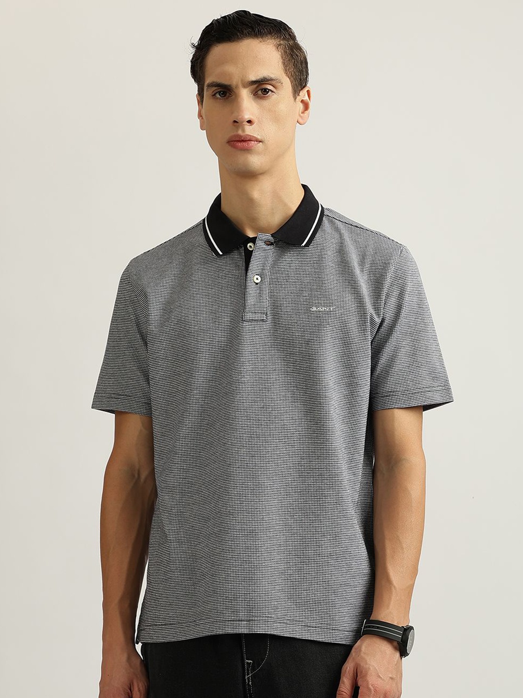 

GANT Men Solid Polo Collar Cotton T-Shirt, Grey