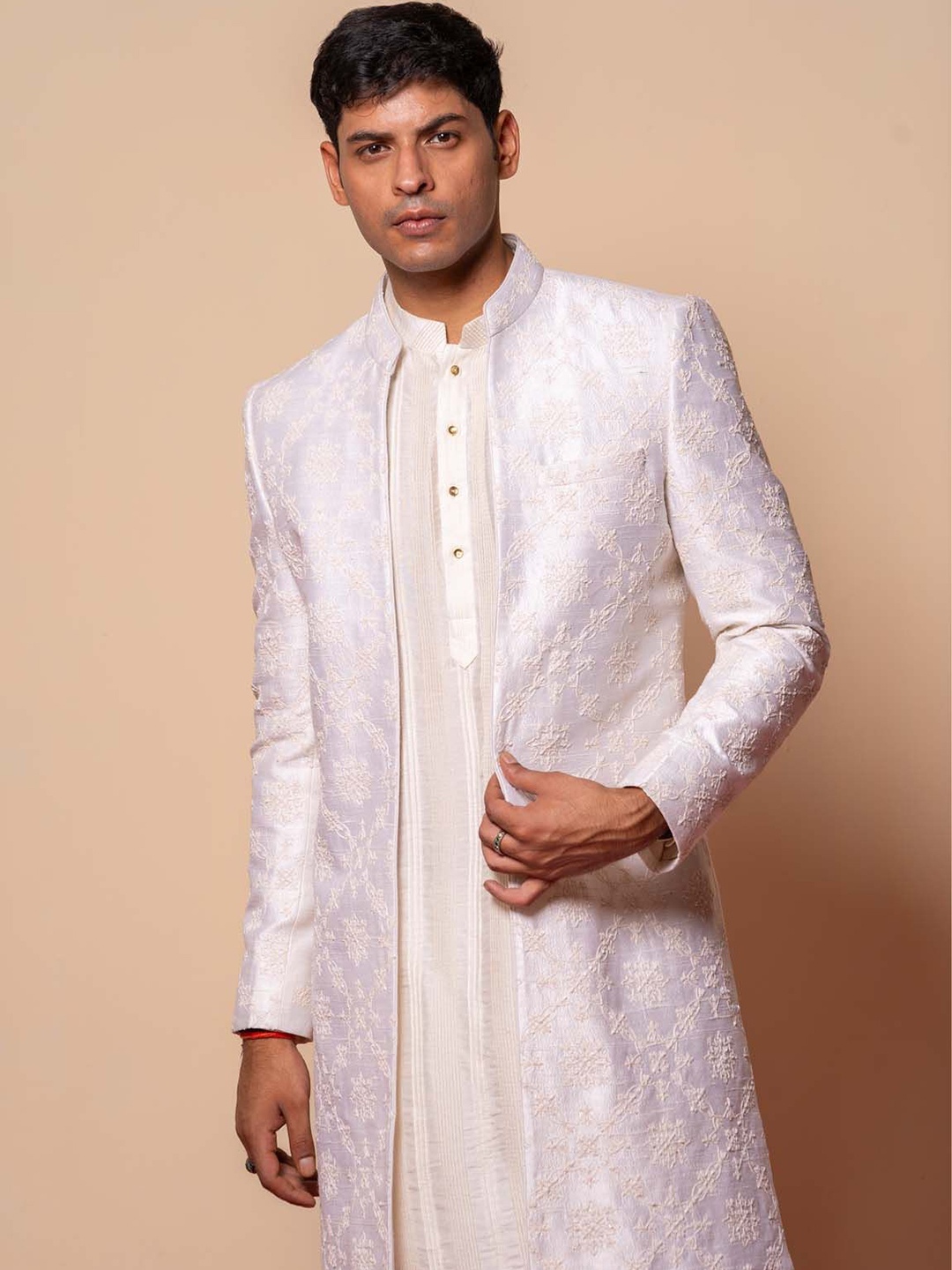 

Ayush Jain Men Embroidered Sherwani Set, Off white