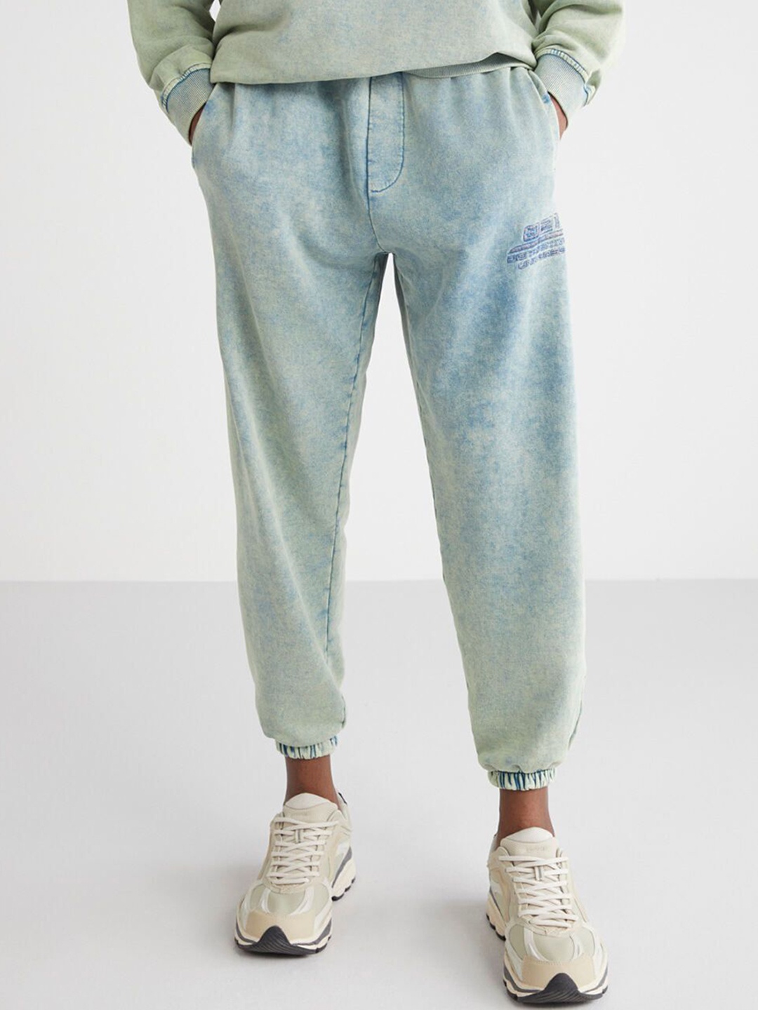 

GRIMELANGE Men Printed Tracksuits, Blue