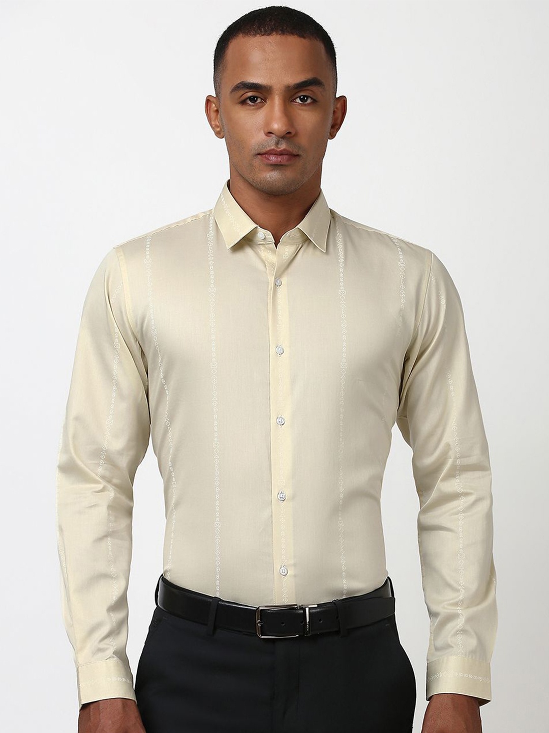 

Peter England Men Spread Collar Solid Cotton Slim Fit Formal Shirt, Beige