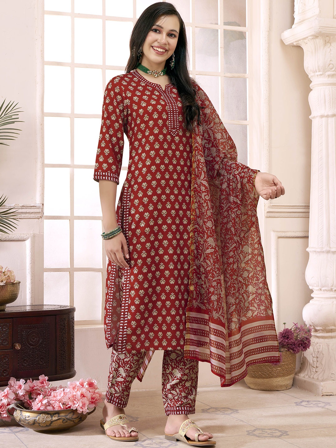 

Anouk Maroon Floral Printed Notch Neck Straight Kurta with Trouser & Dupatta