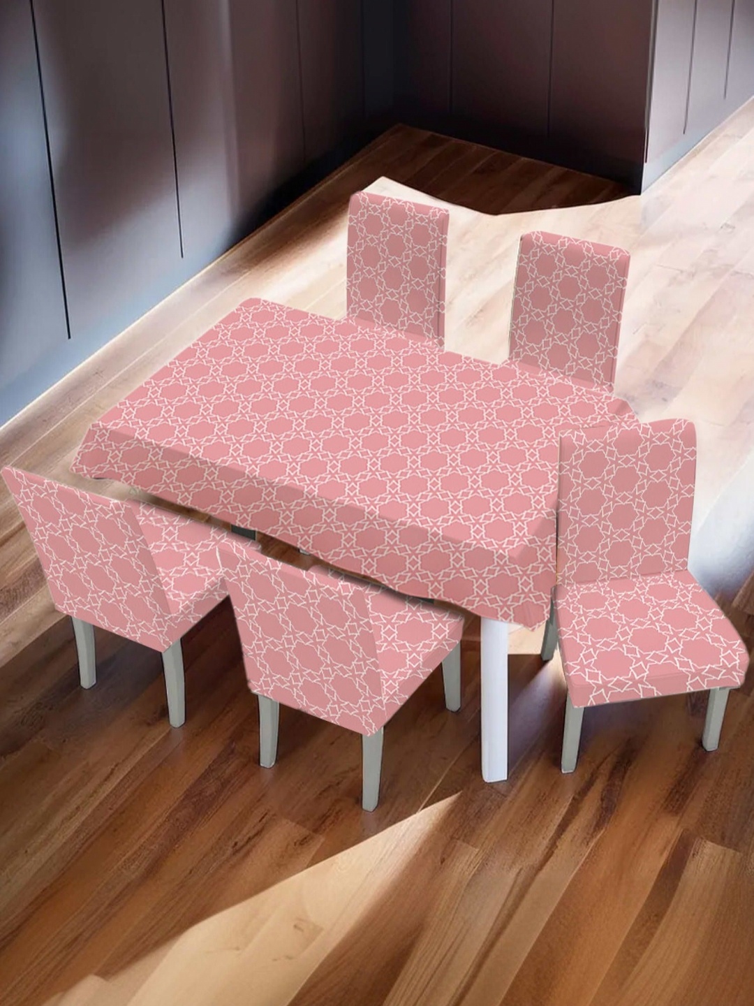 

UMAI Pink & White 7 Pieces Geometric Printed 6 Seater Chair Covers & Table Covers