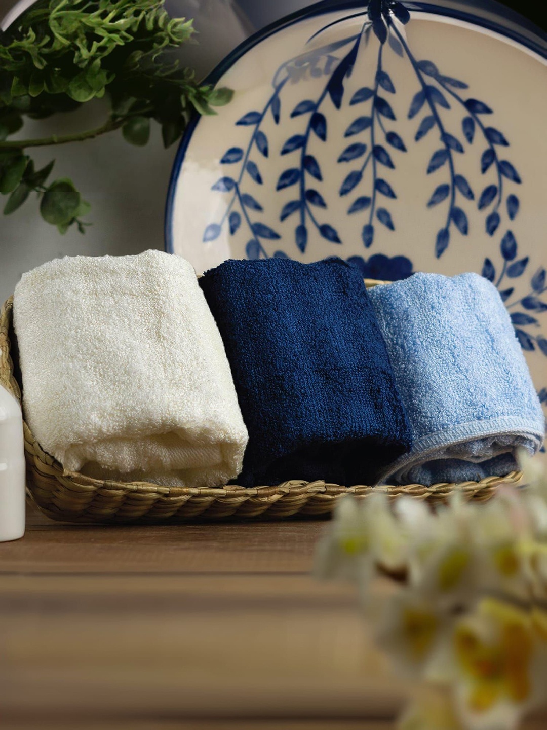 

MUSH Cream-Coloured & Blue 3 Pieces 500 GSM Bamboo Face Towels