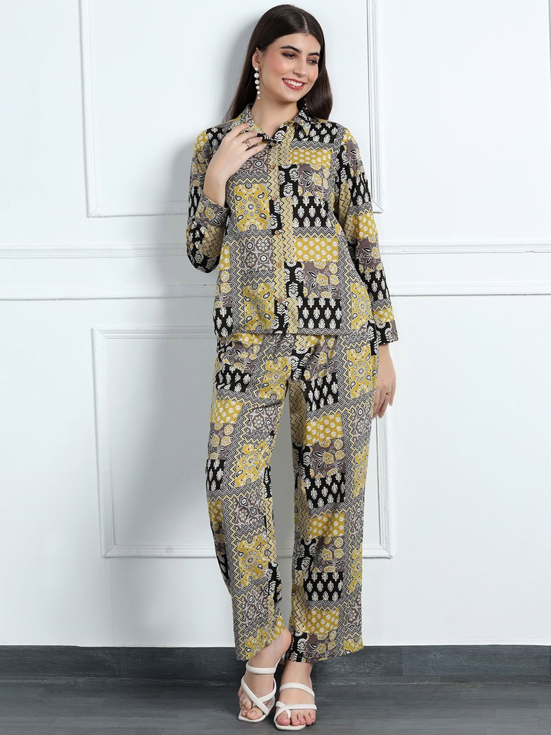 

FASHION DREAM Printed Shirt With Trouser, Cream