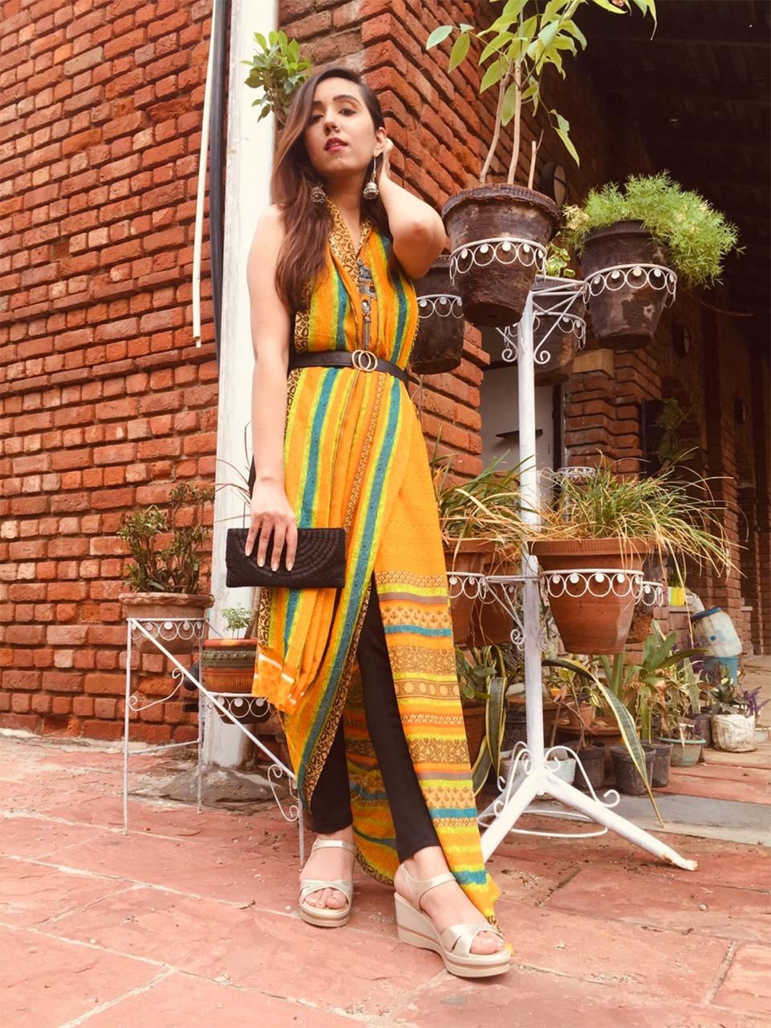 

Moda Rapido Woven Design Saree, Yellow