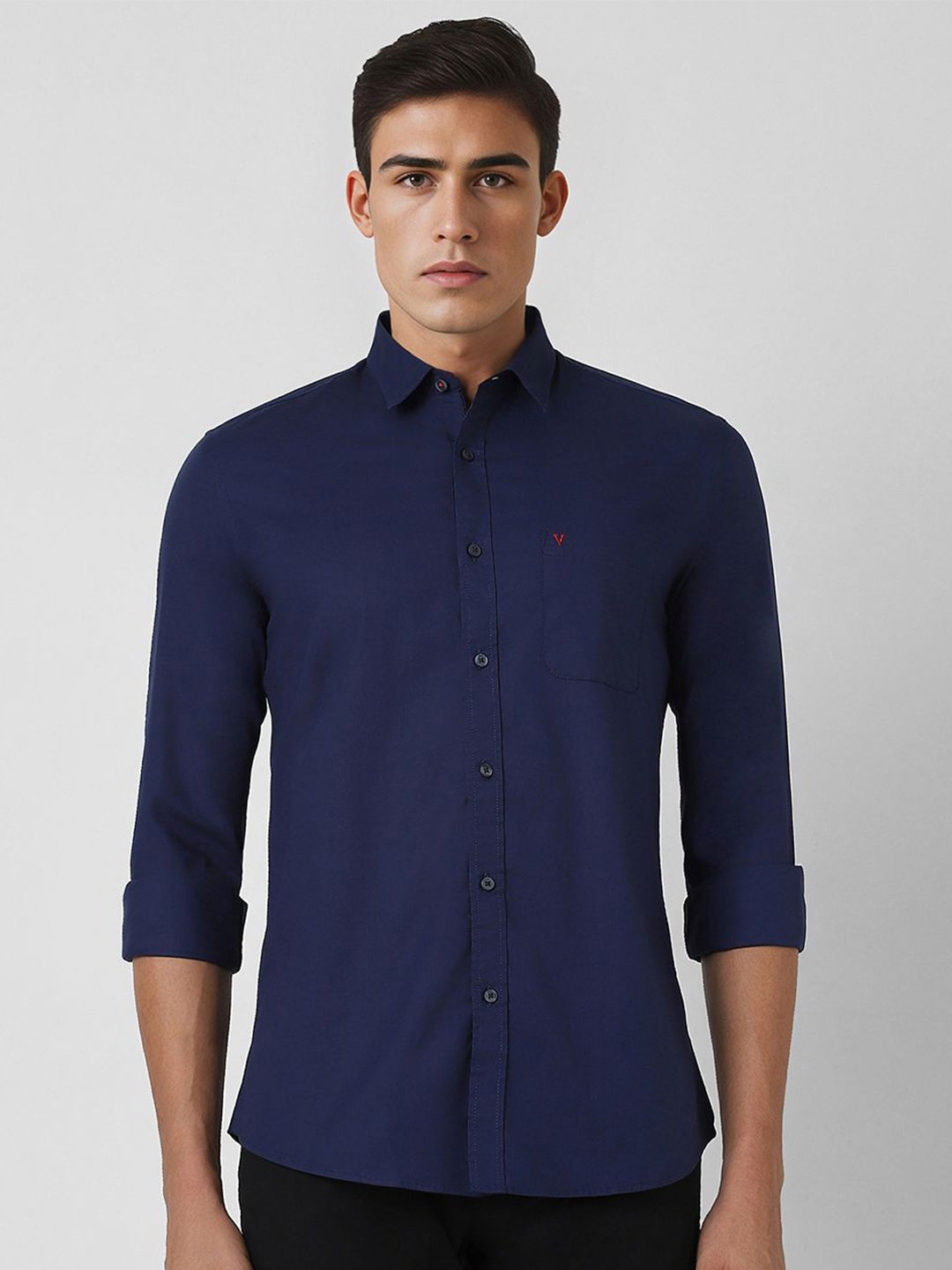 

Van Heusen Sport Men Spread Collar Solid Cotton Slim Fit Casual Shirt, Navy blue