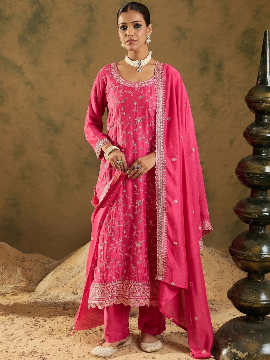 

Indo Era Ethnic Motifs Embroidered Thread Work Kurta with Trousers & Dupatta, Pink